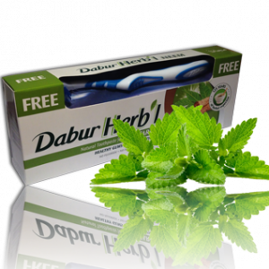 Купуєте зубну пасту трав'яну аюрведа Dabur на основі Нім для зміцнення емалі та проти запалення ясен + зубна щітка