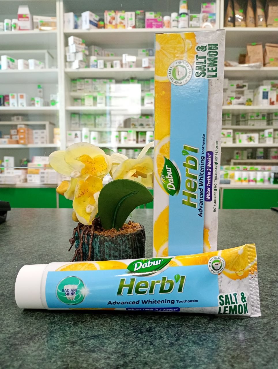 Купуєте натуральну відбілюючу зубну пасту (аюрведа) Dabur Сіль+Лимон